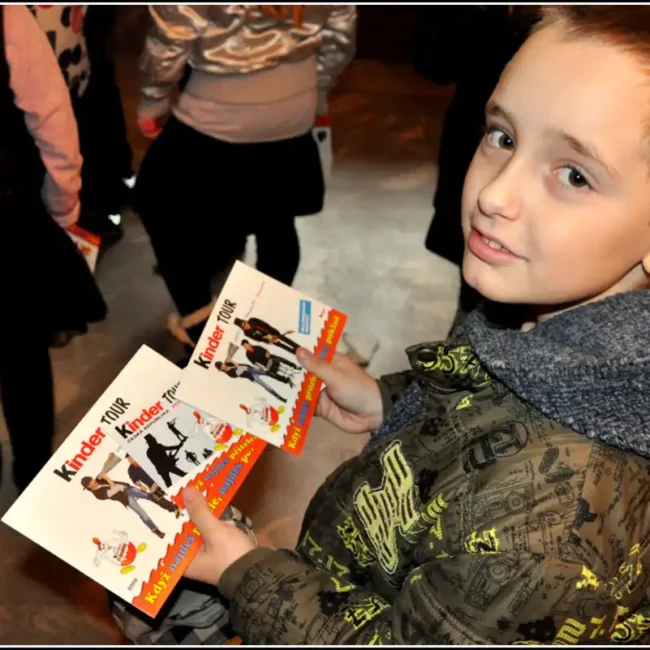Kinder Tour