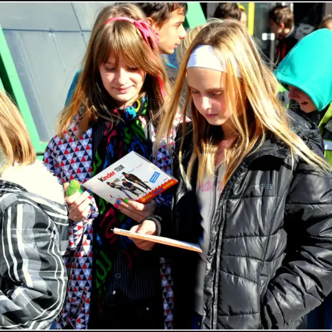 Kinder Tour