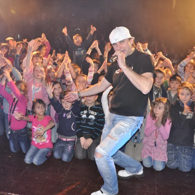 Kinder Tour